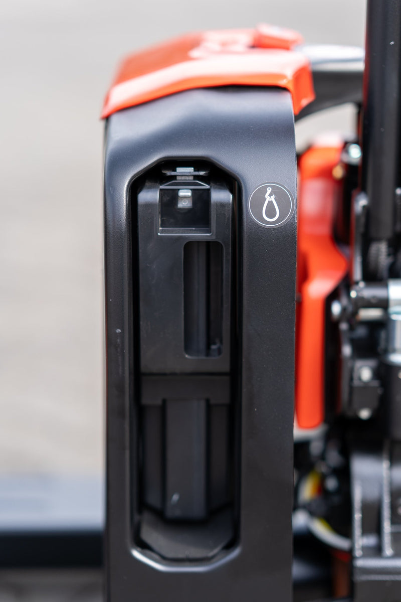 EP F4 + K3000 Generator for only €1!